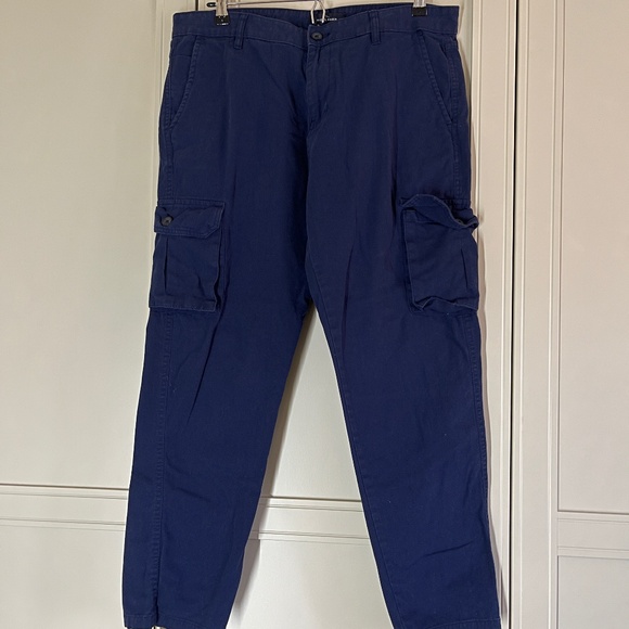 Crop Fit Cargo Pants Size 34 - Picture 1 of 4